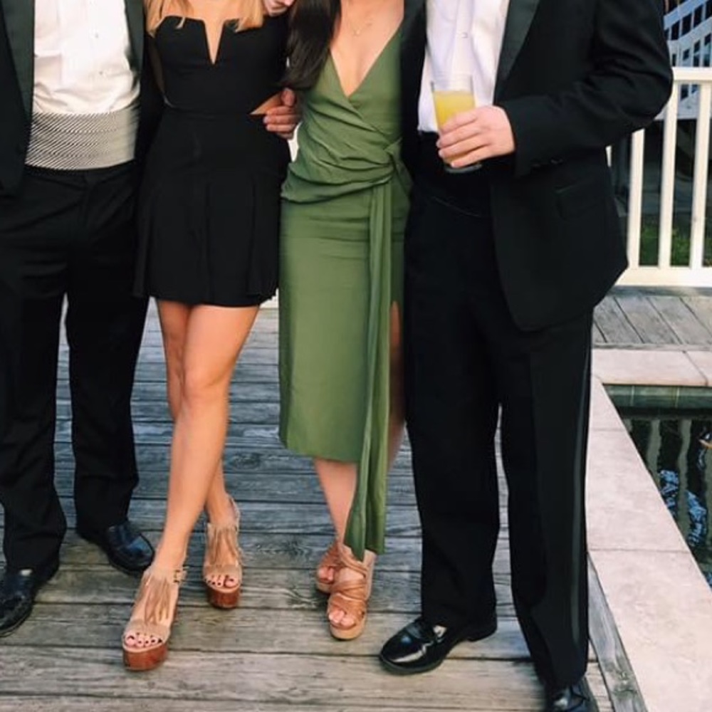 MIDI dress, adjustable straps, slit on one leg, fits like xs.